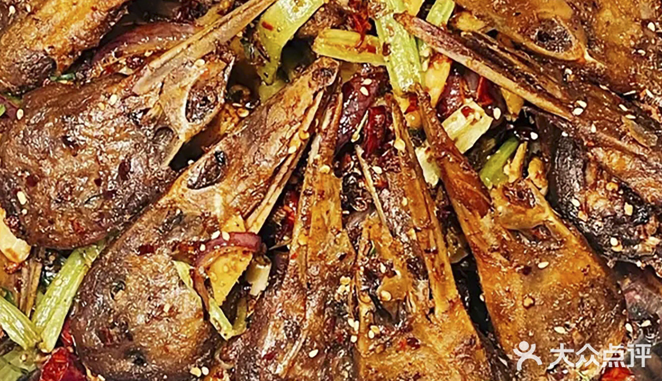 😋【干锅鸭头，绝对是味蕾的巅峰享受】🔝