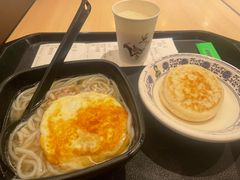 -蒙自源米线大王(东站店)