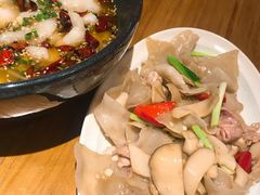 -十三式重庆江湖菜(金茂览秀城店)