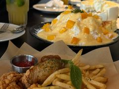 -洪小鹏生活美学馆(领SHOW天地店)