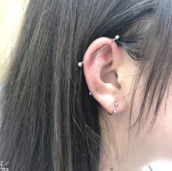 -AI艾耳·专业手工耳洞·穿孔美学馆
