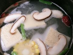 -呷哺呷哺(凯旋广场店)