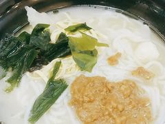 -灵芝妹子海鲜米线(瓦房店新玛特店)