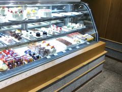 面包甜点陈列柜-西村叔叔的店·面包·甜品·蛋糕(崂山丽达店)