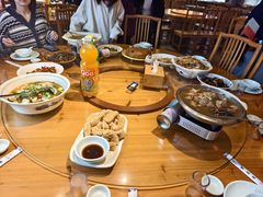 -头上红煨盐鸡·非遗院子餐厅