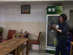 -上海特色小笼店(铁岭路90弄小区店)
