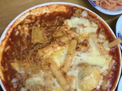 -亲昵春川鸡排(韩国美食街店)