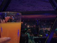 -东方明珠·空中旋转餐厅