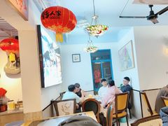 -雪乡人家东北菜·铁锅炖一切(高斯路店)