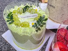 -顶东面包花园·生日蛋糕(世博店)
