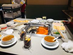 -海底捞火锅(金山百联店)