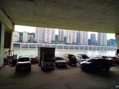 -渔人湾码头海鲜市场负二楼
