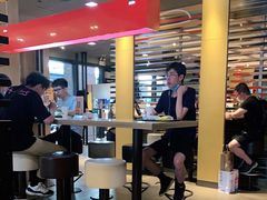 大堂-麦当劳(海岸城店)