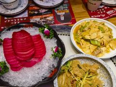 -山河屯铁锅炖·非遗东北菜(南山店)
