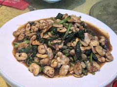 -鸿亨泰杂鱼馆(港馨家园店)