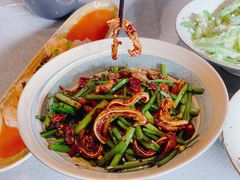 韭菜炒猪耳朵-半山腰·云南菜(侨福芳草地店)