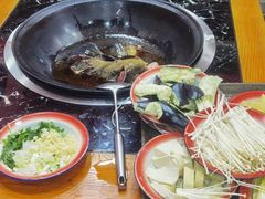 -边江铁锅炖鱼(振八街店)