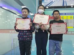 -宝德龙游泳健身