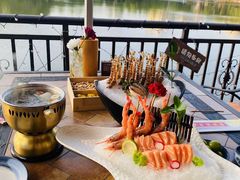 -靓海海鲜火锅(水上湖边观景店)