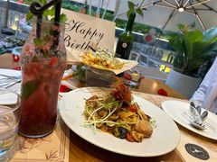 -Mark&Mars Restaurant