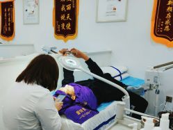 -蕾特恩专业祛痘·皮肤管理