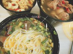 -梁老三麻辣鸡头(汝河小区店)