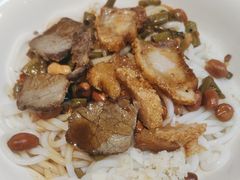 -牛八宝桂林米粉(八里庄店)