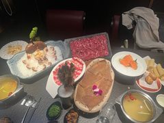 -海上明月海鲜火锅 鲜切牛肉