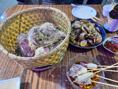 -蚝堡海鲜·威海菜·海肠捞饭·烧烤·亚洲吃蚝公司(幸福门店)