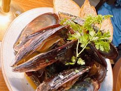 -LESCEDARS Brasserie Bistro香柏树