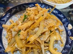 -蜗牛小馆醉乡民谣云南菜(惠新西里店)