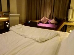 沙发-青岛富力艾美酒店