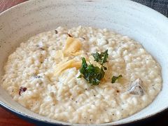 -MONICH牛排融合餐厅(和义大道购物中心店)