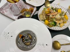 黑松露奶油杂菌烩饭-露露家咖啡店