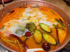 -洱火云南酸菜牛肉火锅(石景山当代商城店)