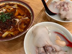 -雷祖芳老妈蹄花店
