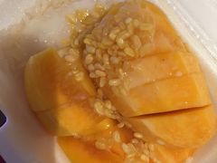 -芒果糯米饭摊子