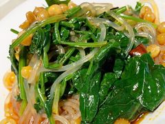 凉拌菠菜粉丝-巴扎美食·新疆菜·西域歌舞表演餐厅(新疆大厦店)