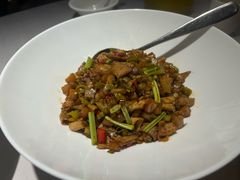 酸萝卜炒脆鸭肠-毛家饭店·30年融合新湘菜(汉峪金谷店)