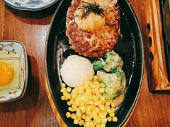招牌肉饼-铃木食堂(北新桥店)