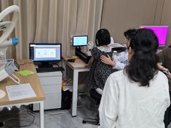 -上海大学附属上海和平眼科医院