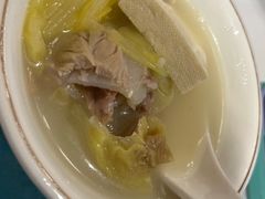 鸭架汤-月福京味斋·烤鸭店·北京菜(鼓楼总店)