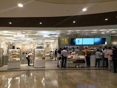 门面-奈雪的茶(市百一店)