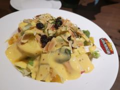 -拉亚汉堡经典餐厅(商城路店)