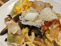 -山菌美食苑(振兴路店)