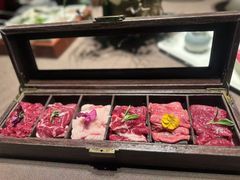 -左庭右院鲜牛肉火锅黑金店(陆家嘴中心店)