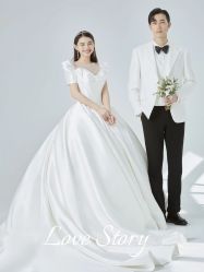 -雪中彩影婚纱摄影·微光艺术中心