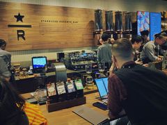 -星巴克(港汇1号办公楼店)