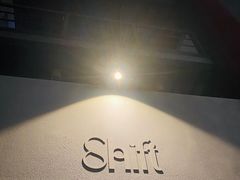 -Shift cocktail bar鸡尾酒吧