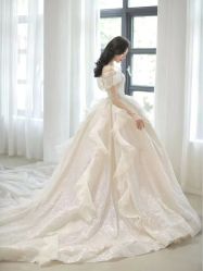 -LOVINA洛维娜婚纱礼服